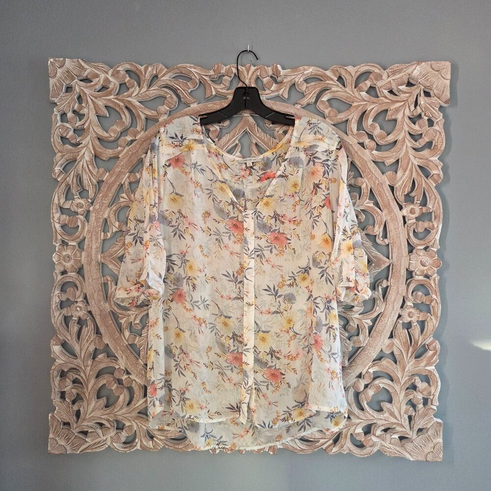 Skies are blue sheer floral half sleeve blouse size XL